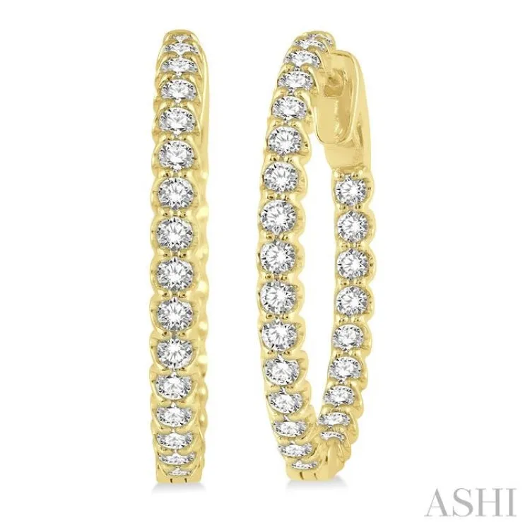 1 1/2 ctw Round Cut Diamond In-Out Hoop Earring in 14K Yellow Gold