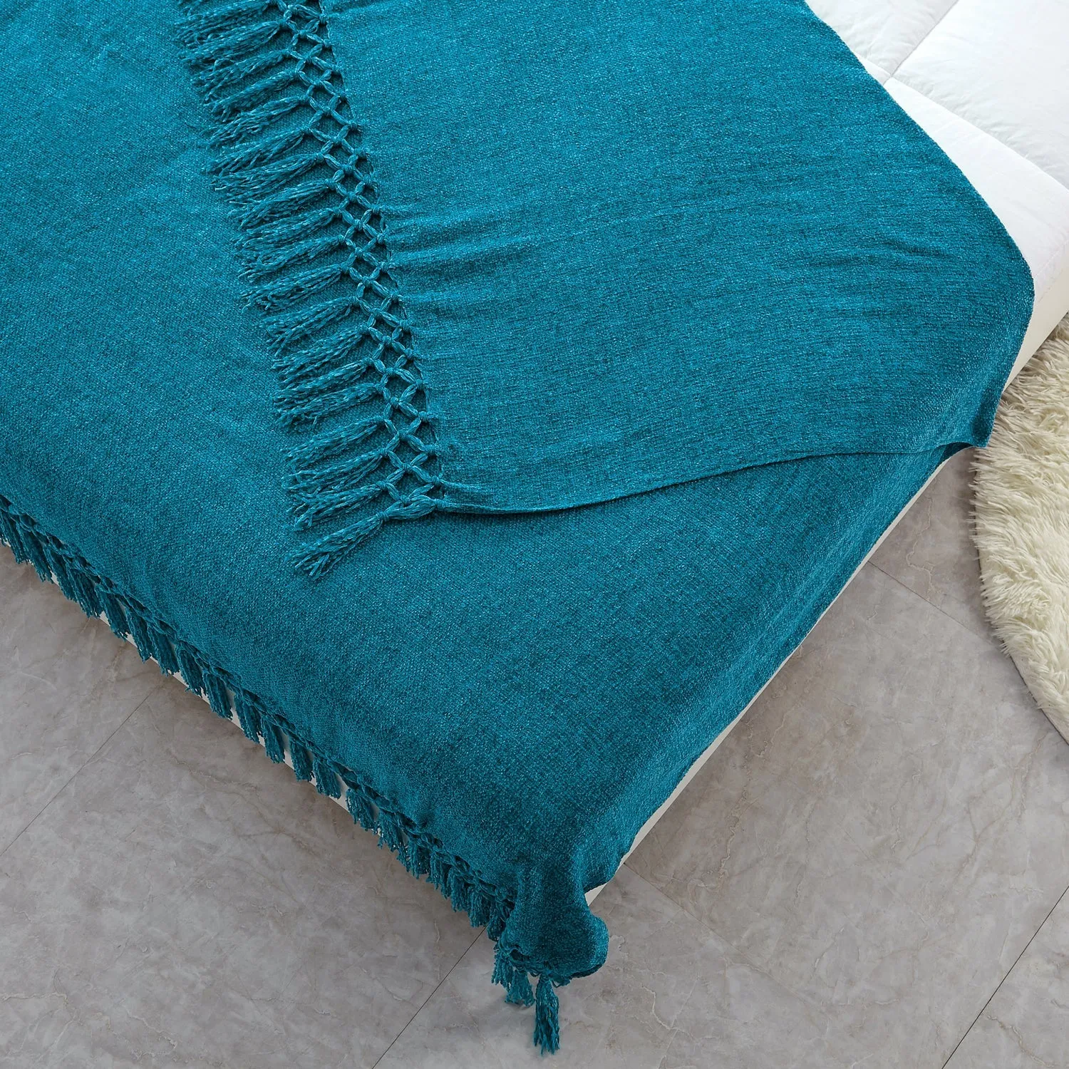 Carl Chenille Throw