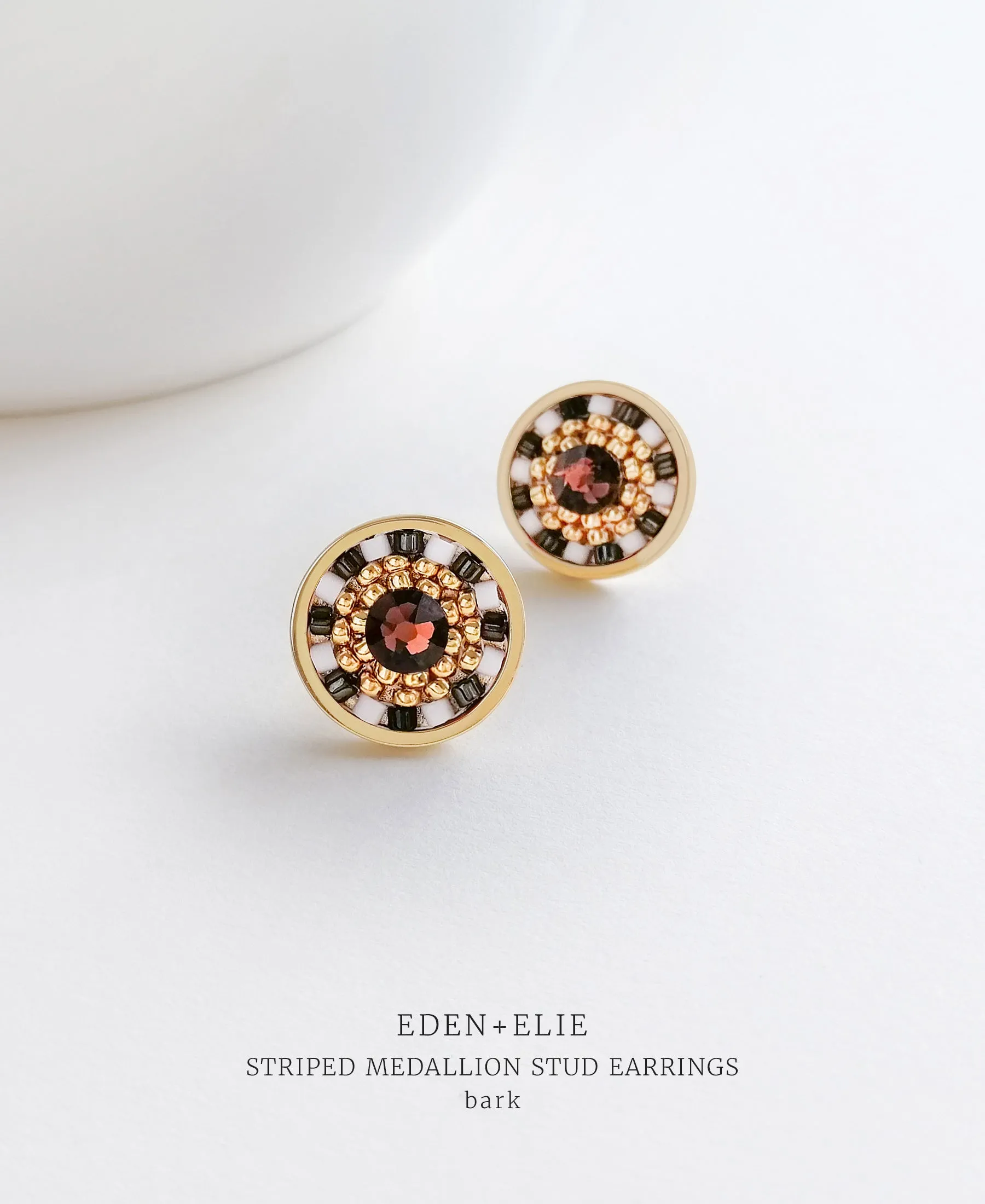 EDEN   ELIE Striped Medallion stud earrings - bark