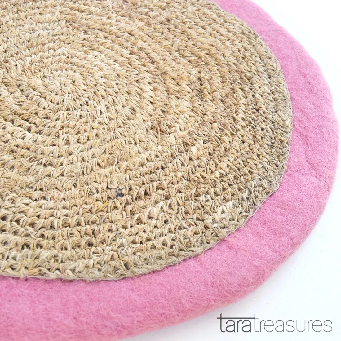 Felt and Jute Cat Scratcher - Charm Pink