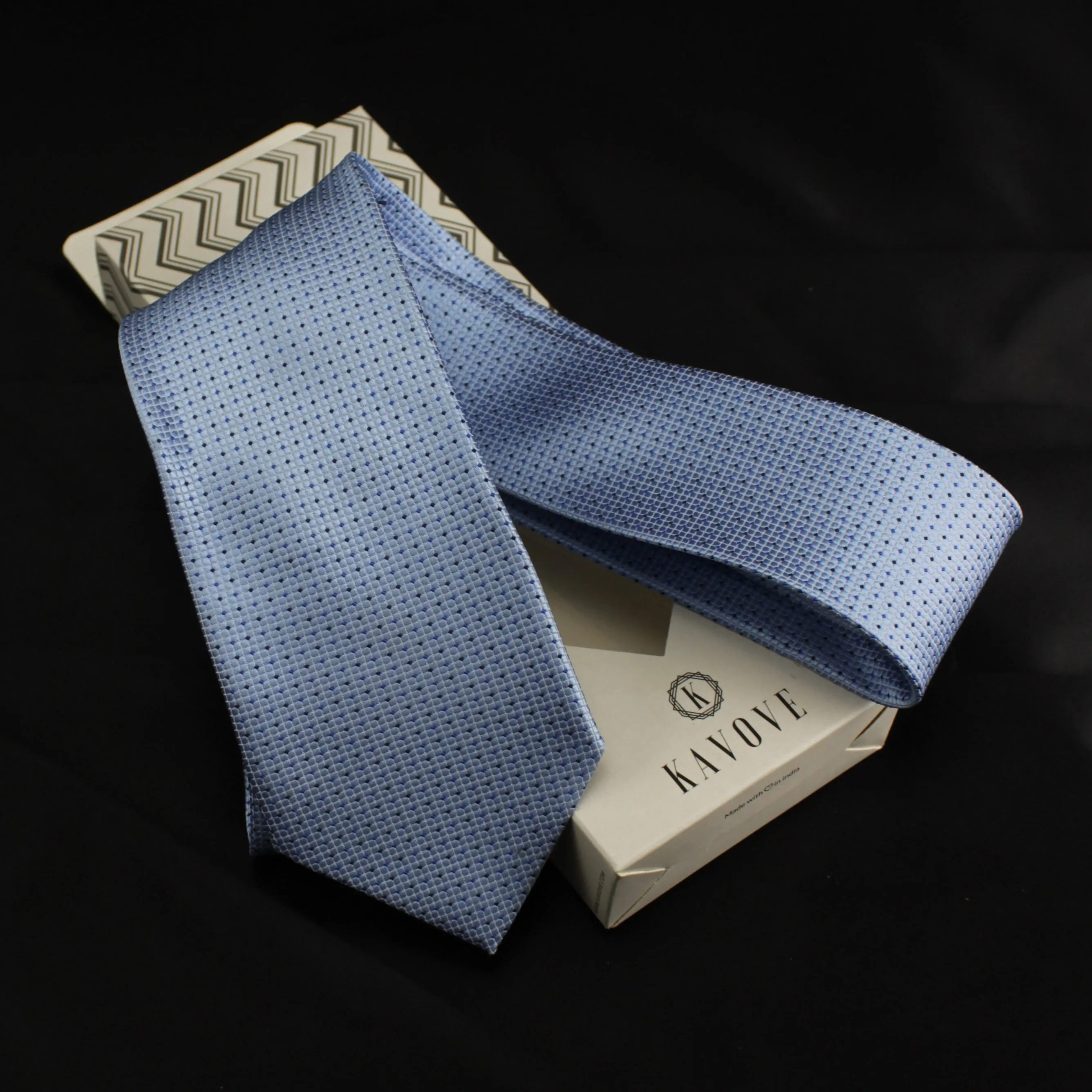 Kovove Graceful Cyan Polka Dot Neck Tie For Men