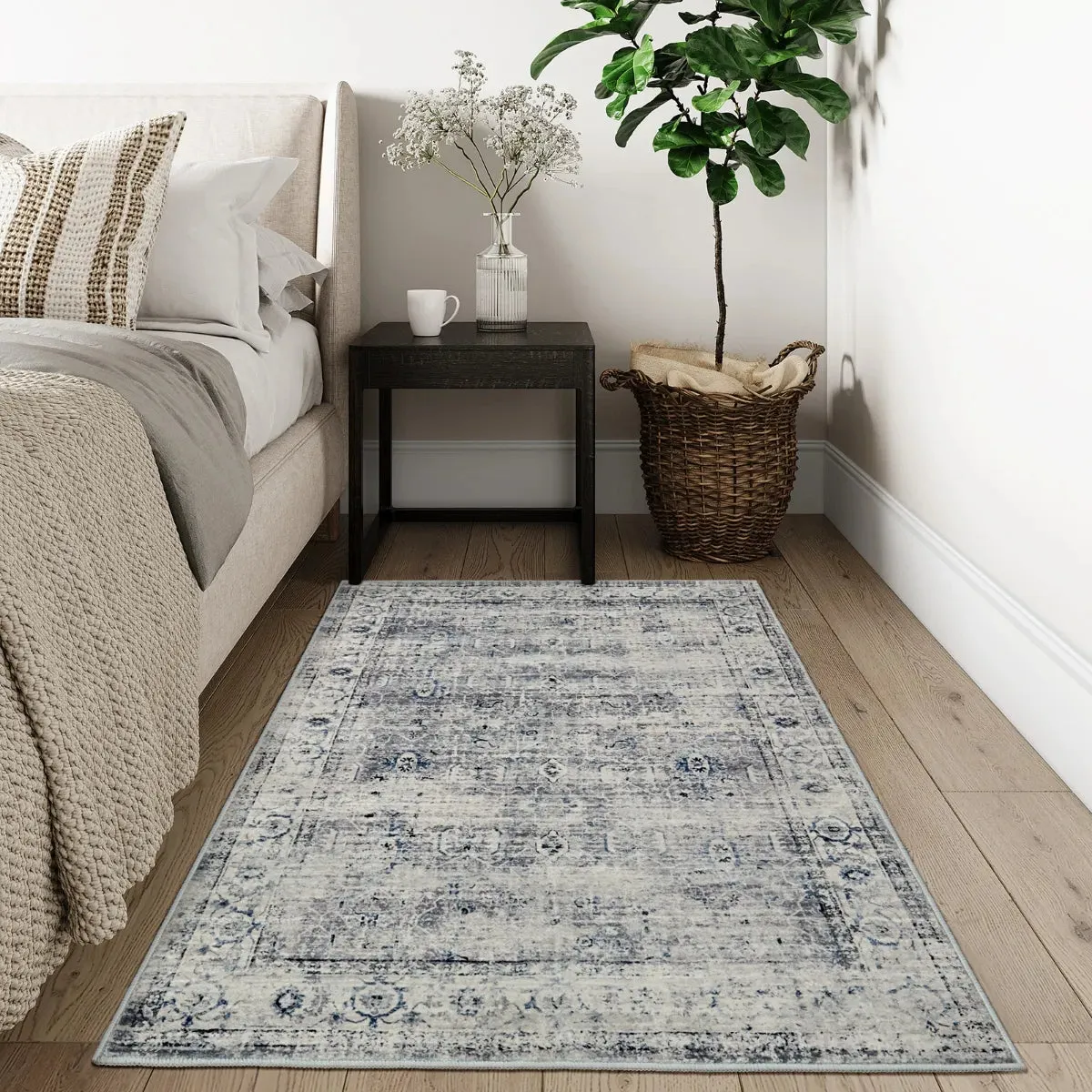 Margot Vintage Distressed Grey/Blue Area Rug