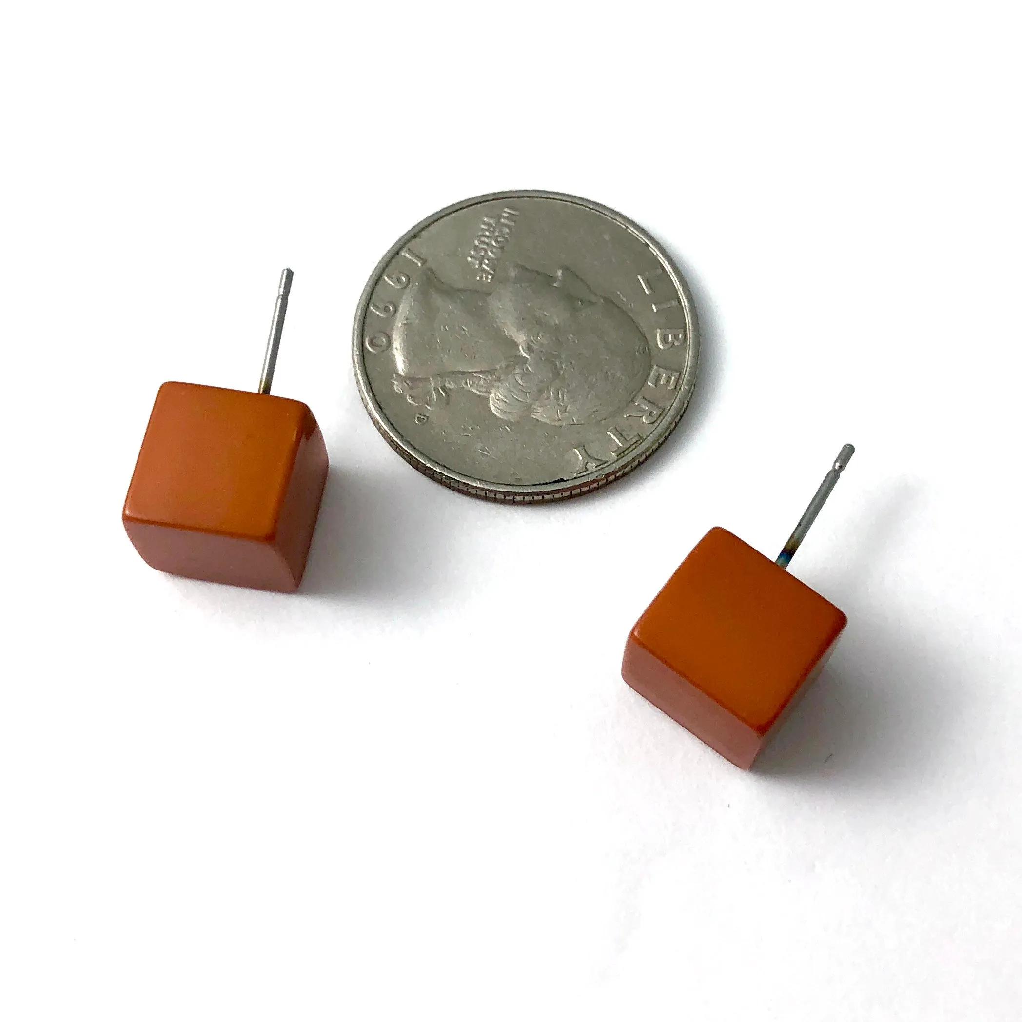 Nutmeg Brown Midi Cube Stud Earrings