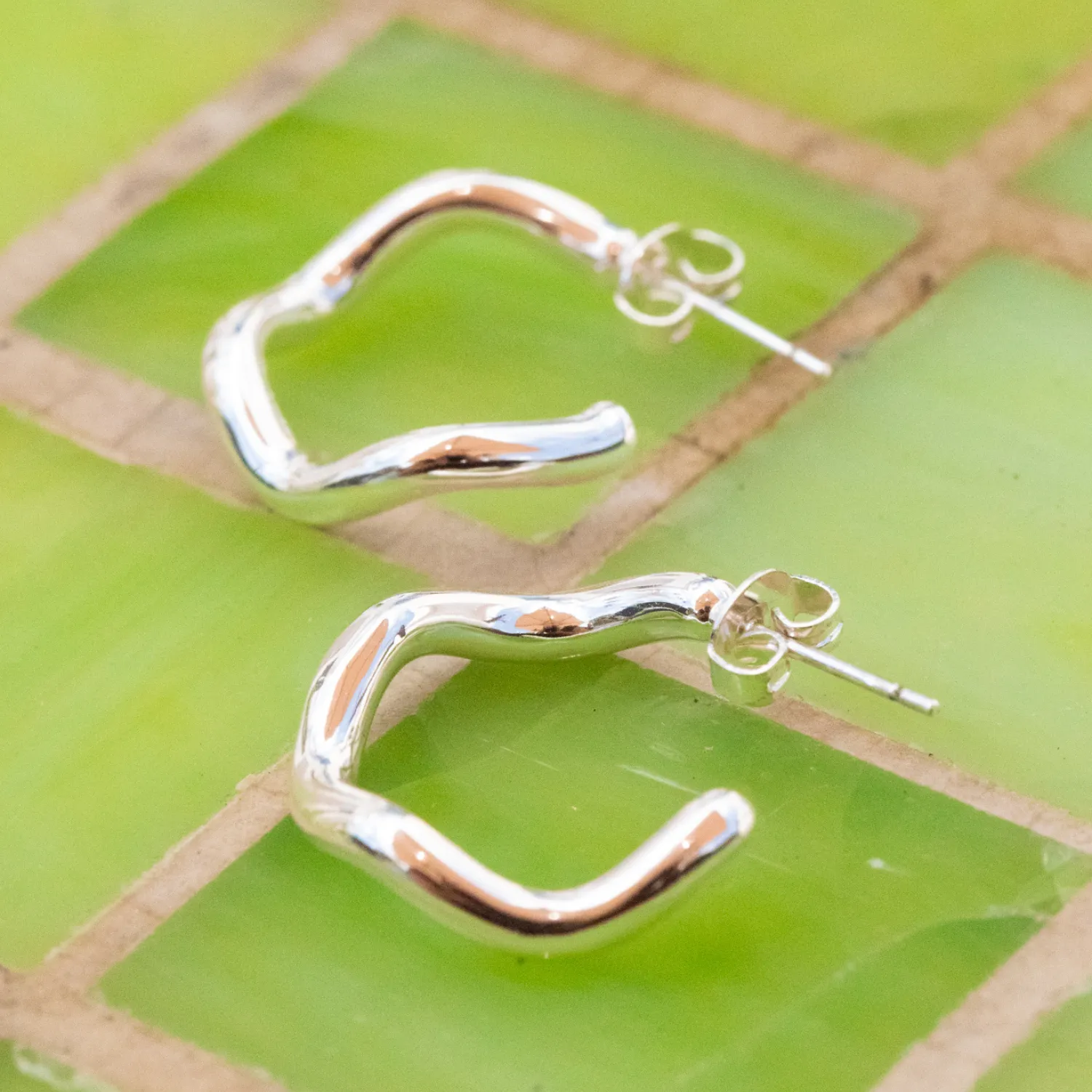 Wavey Dazes Hoops - Silver